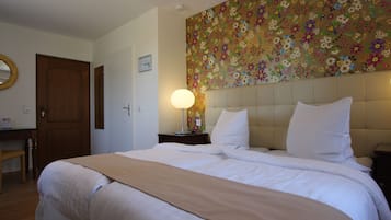 Tweepersoonskamer, 1 kingsize bed | Een bureau, gratis wifi, beddengoed