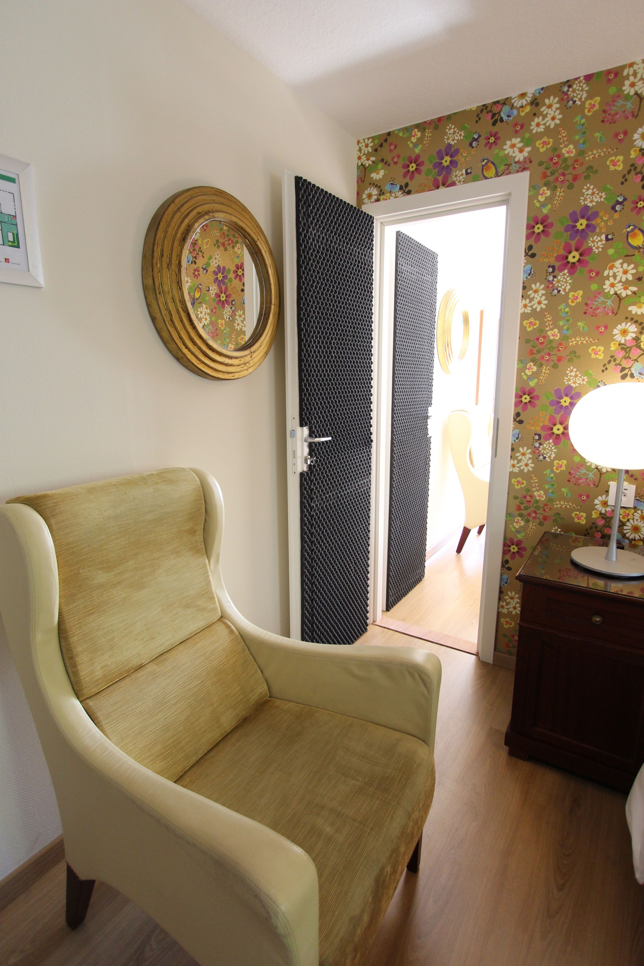 double room, 1 king bed | desk, free wifi, bed sheets