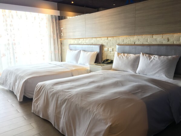 Business Quadruple Room (D) | Blackout drapes, free WiFi - R8 Eco Hotel (Kaohsiung)