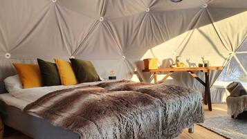 Premium bedding, free WiFi, bed sheets