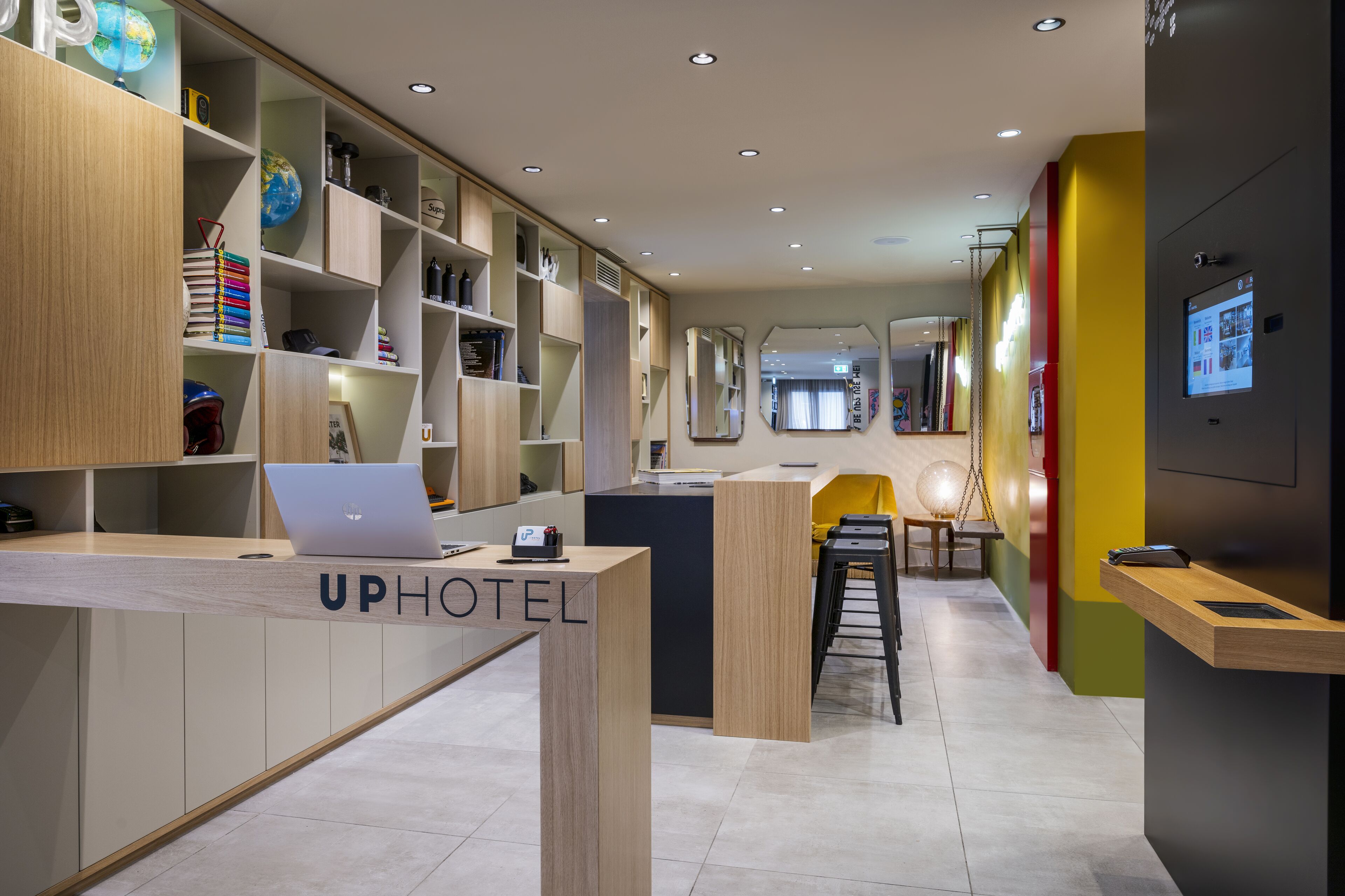 Photo - Up Hotel