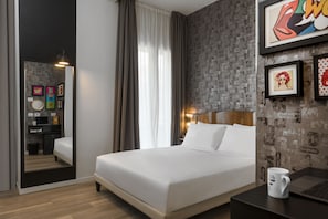 Standard Double Room, Balcony | 1 bedroom, premium bedding, in-room safe, desk - Up Hotel (Rimini)
