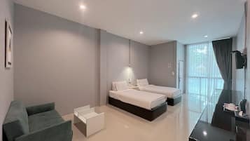 Standard Twin Room (A) | Minibar, blackout drapes, soundproofing, free WiFi