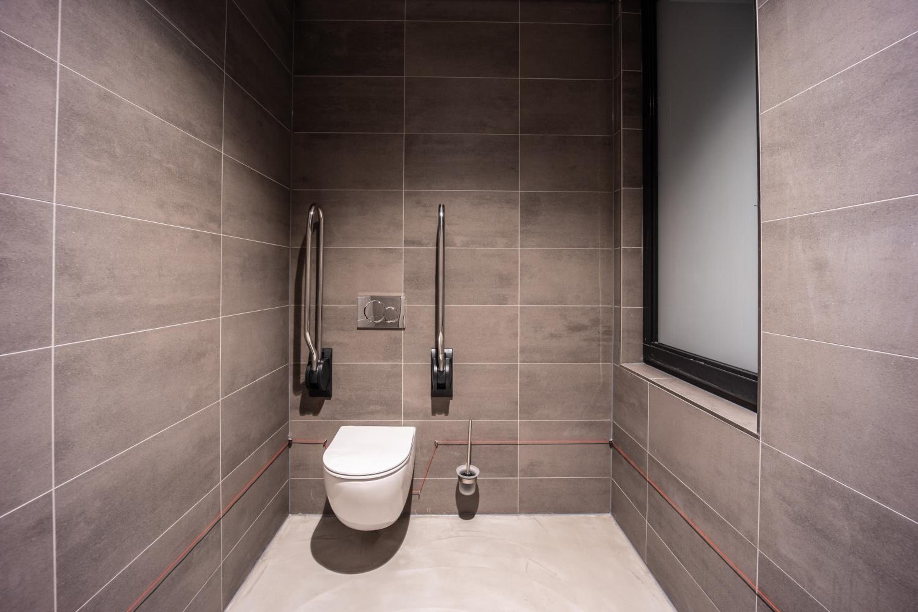 shower, rainfall showerhead, eco-friendly toiletries, hair dryer