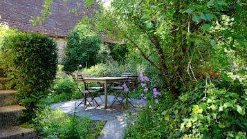 Talo, 1 makuuhuone (La Maison de Célestine) | Terassi/patio