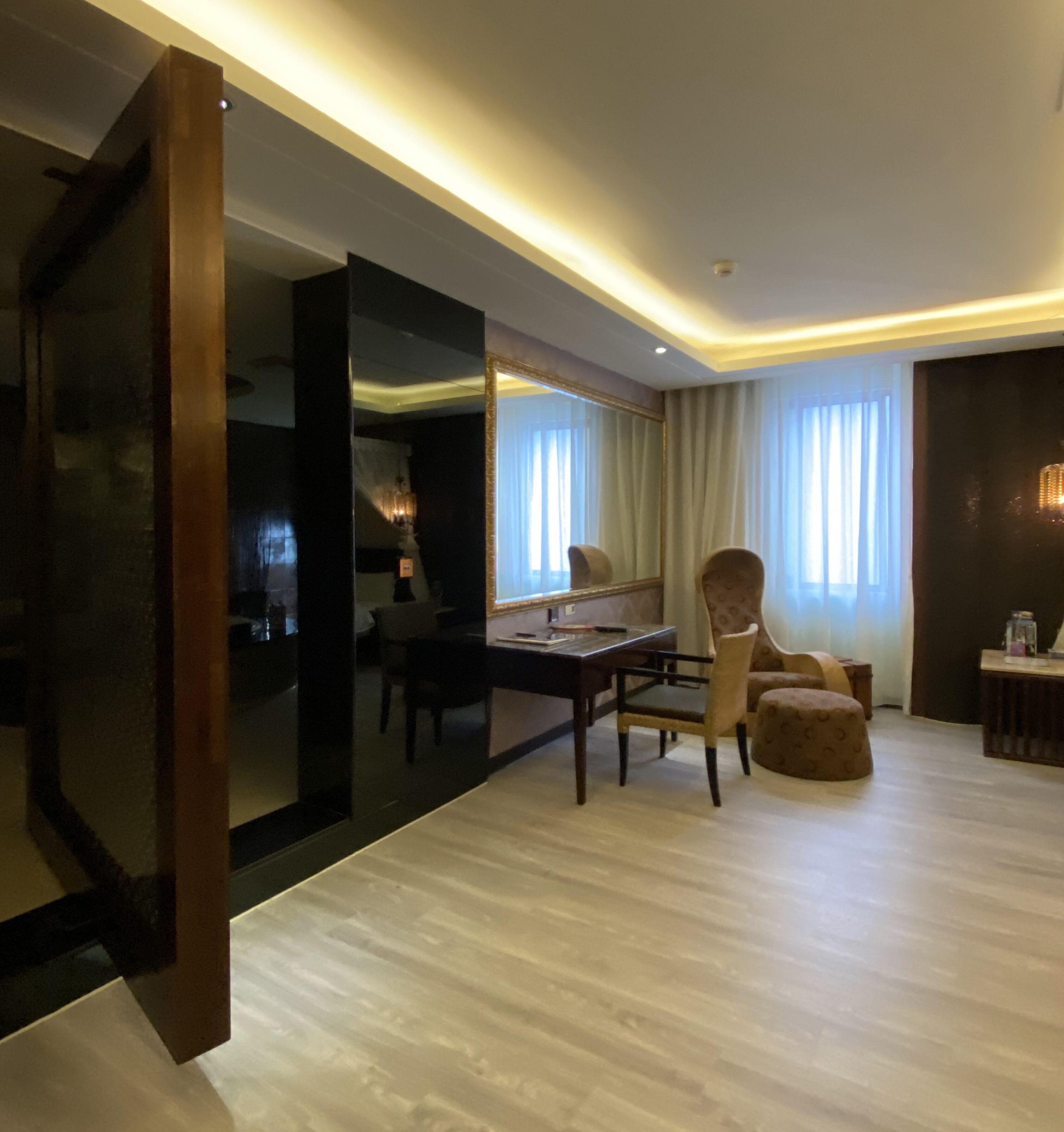 deluxe double room | free minibar items, desk, free wifi, bed sheets