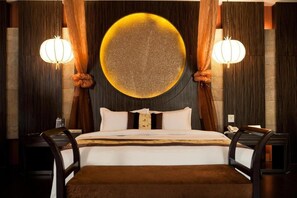 Free minibar items, desk, free WiFi, bed sheets - Merry Season Motel (Kaohsiung)