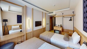 スタンダード ダブルまたはツインルーム | ミニバー、セーフティボックス (室内)、デスク、防音設備