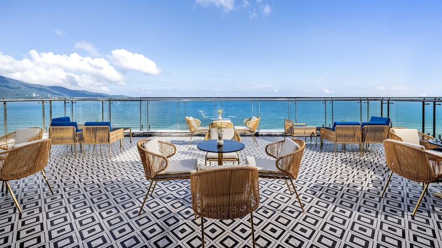 BlueSun Danang Beach Hotel