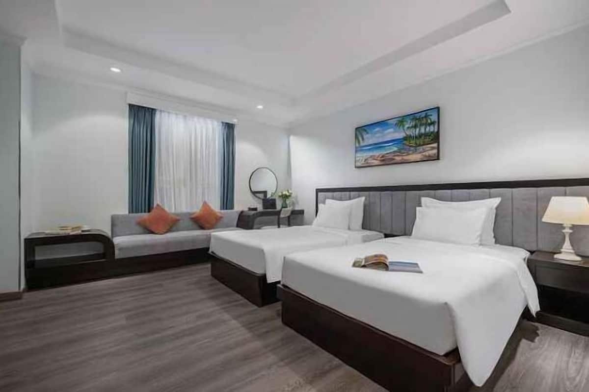 Minibar, una cassaforte in camera, una scrivania, tende oscuranti