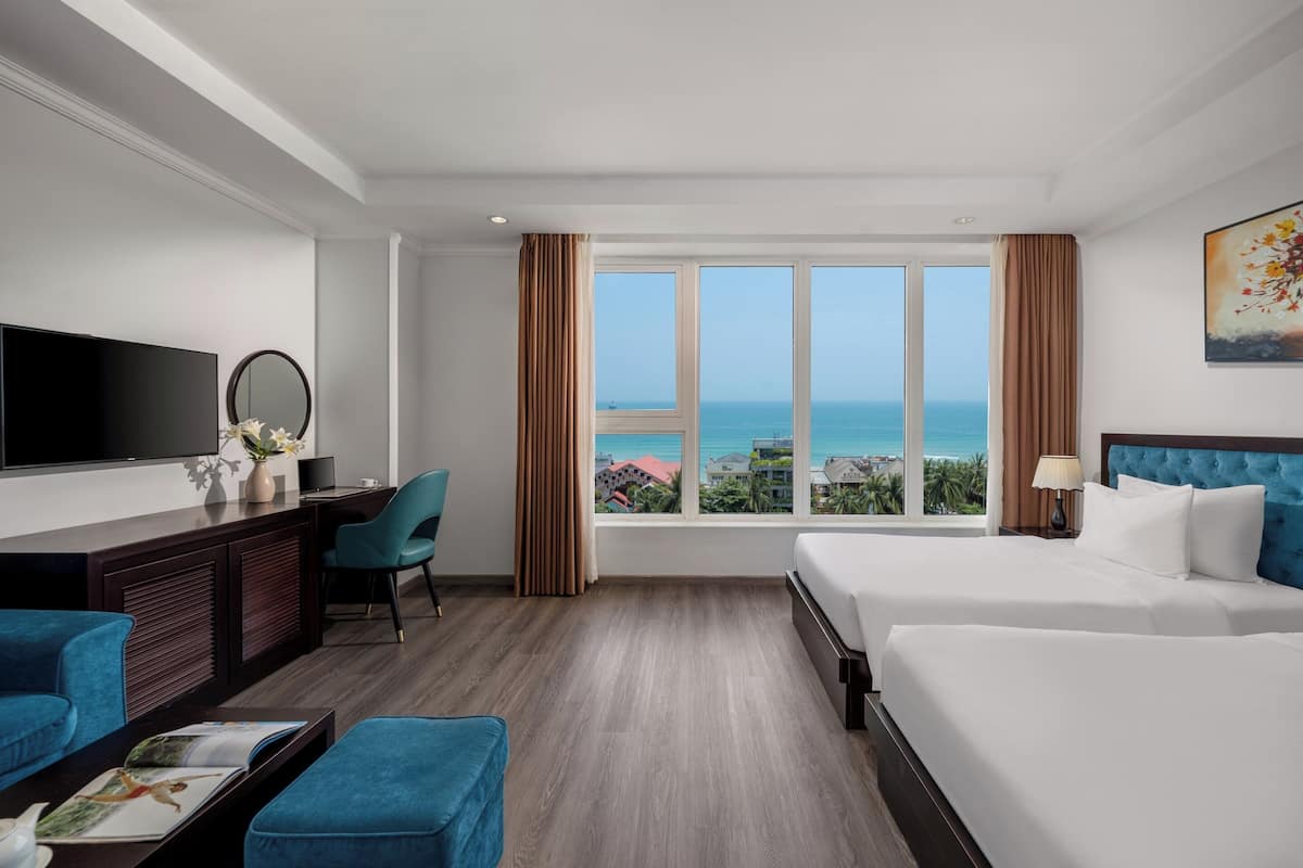 1 bedroom, minibar, in-room safe, desk