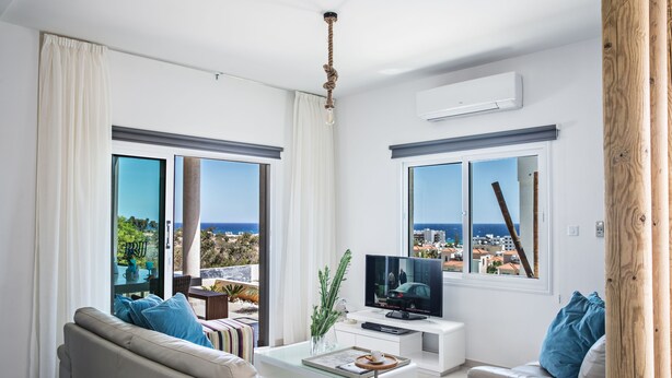 Villa, 5 habitaciones, vista a la playa | Sala de estar | Televisión de pantalla plana y reproductor de DVD 