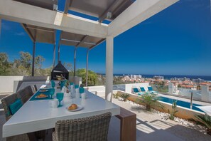 Villa, 5 chambres, vue plage | Terrasse/Patio