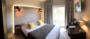Superior-Doppelzimmer | 1 Schlafzimmer, Zimmersafe, schallisolierte Zimmer, kostenloses WLAN