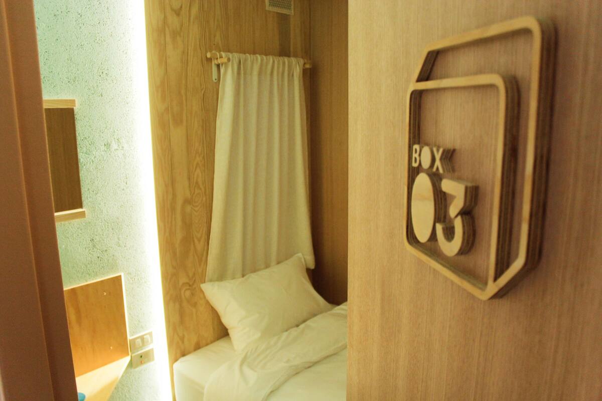 1 bedroom, in-room safe, desk, soundproofing