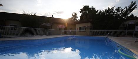 Seasonal outdoor pool