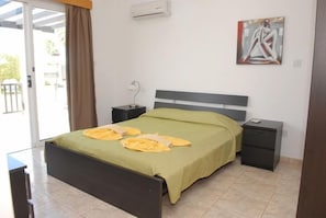 Villa, 2 Bedrooms | Soundproofing, iron/ironing board, free WiFi - Diamond Villas (Chlorakas)
