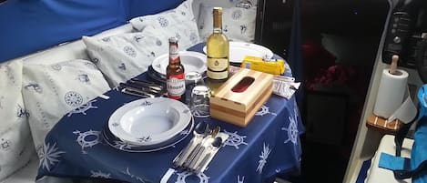 Khu ẩm thực cho cặp đôi