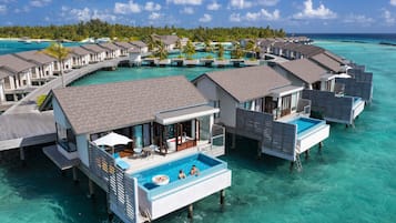 Sunset Water Villa with Pool | Roupas de cama premium