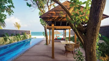 Kanifushi Grand Pool Villa | Terrasse/patio