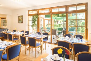 小型双床房 | 客房内用餐