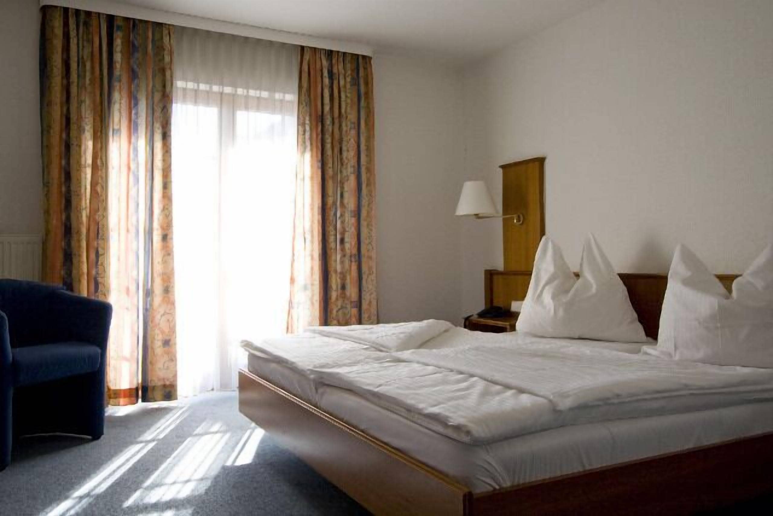 1 bedroom, premium bedding, minibar, in-room safe