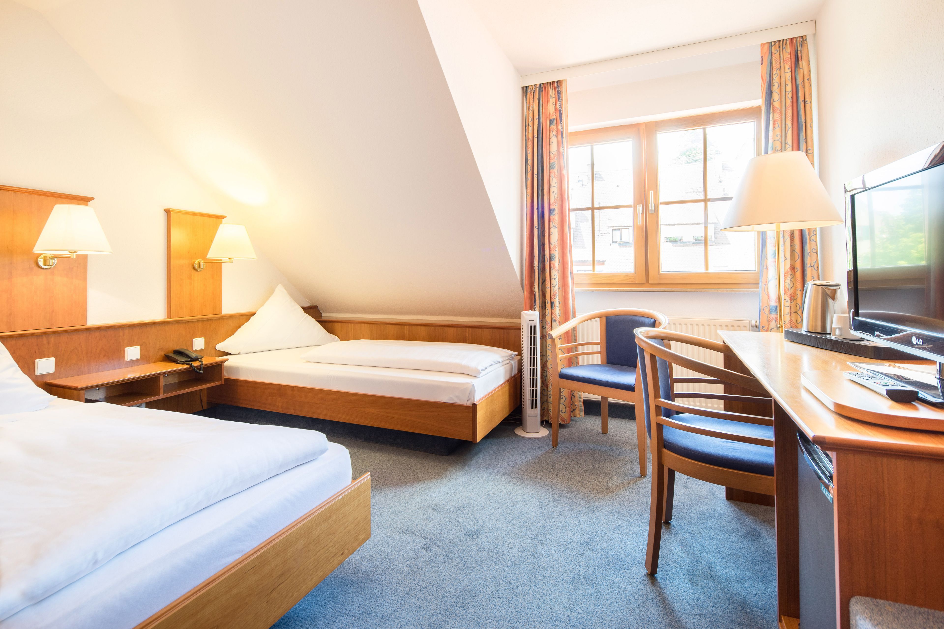 1 bedroom, premium bedding, minibar, in-room safe