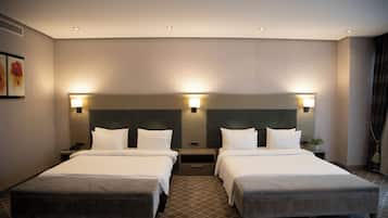 Chambre Familiale Double ou avec lits jumeaux | Literie de qualité supérieure, minibar, coffres-forts dans les chambres