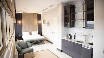 Premium bedding, minibar, in-room safe, desk