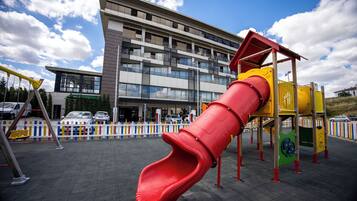Children’s play area – outdoor