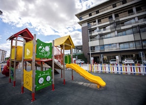 Children's play area - outdoor