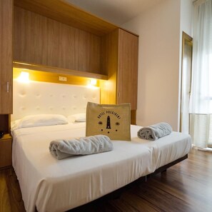 Free cribs/infant beds - Hotel President  (Jesolo)