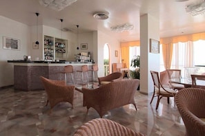 Lobby sitting area - Hotel Torremaura Beach Front (Cervia)
