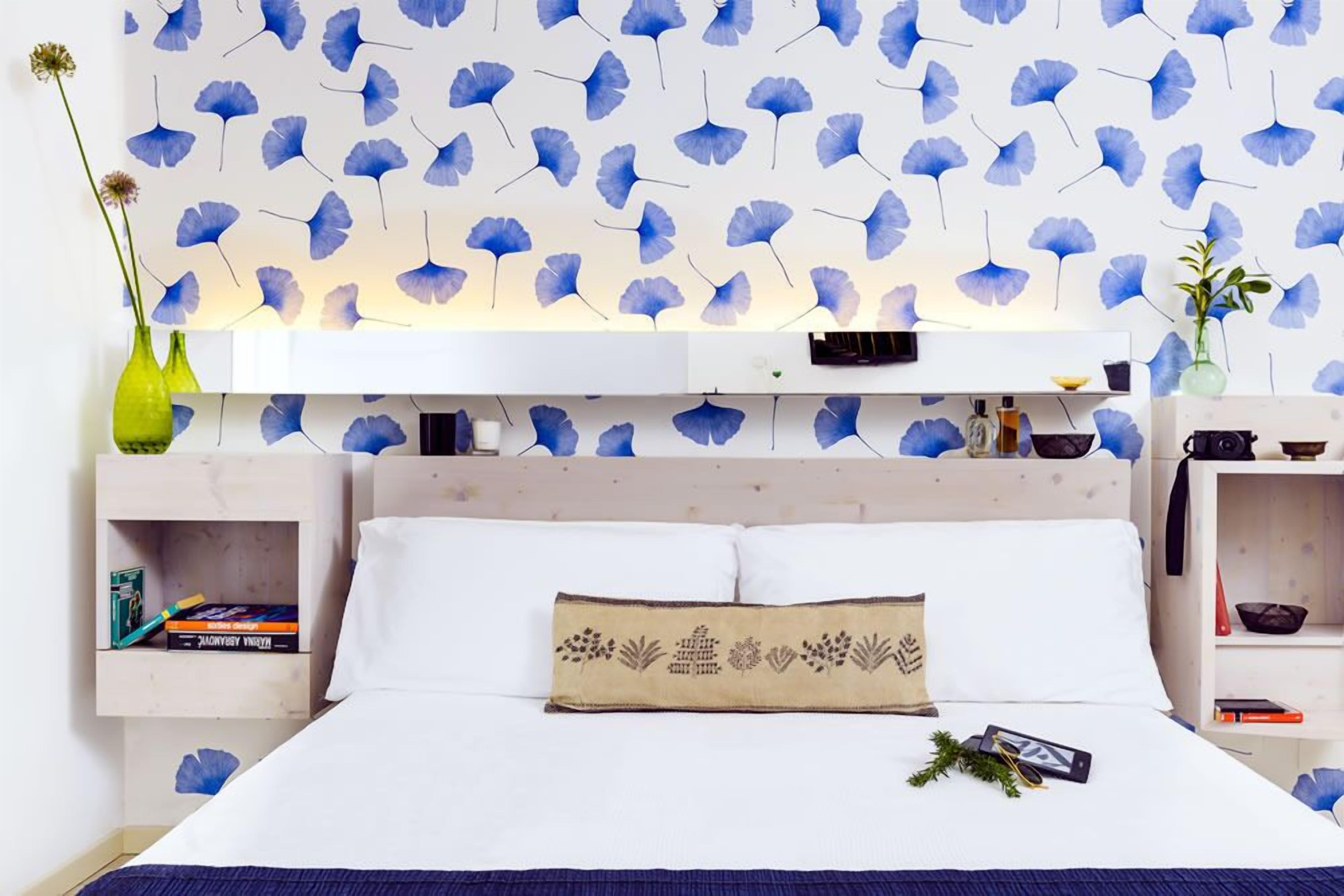 standard double room | minibar, in-room safe, desk, soundproofing