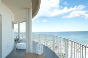 Junior Double or Twin Room | Minibar, in-room safe, desk, soundproofing - Hotel Torremaura (Cervia)