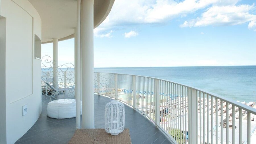 Hotel Torremaura