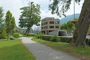 Hiking - Youth Hostel Interlaken (Interlaken)