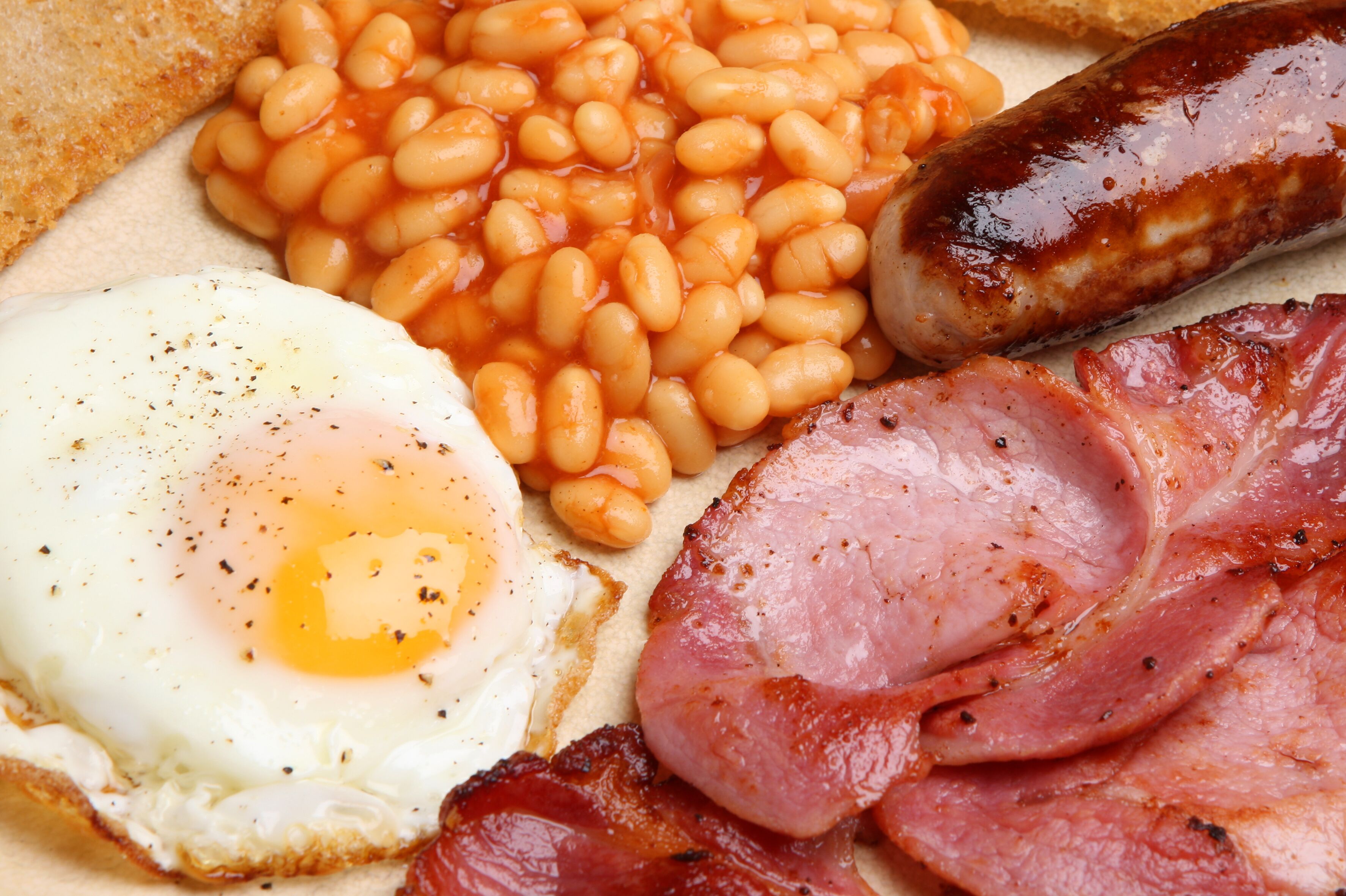 daily english breakfast (gbp 7.50 per person)