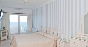 In-room safe, blackout curtains, free cots/infant beds, free WiFi - Hotel Boutique Milla de Plata (San Roque)