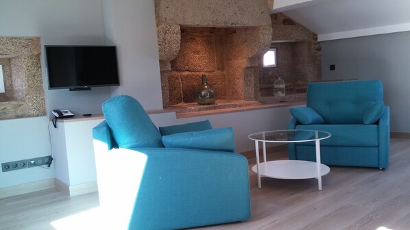 Family Room, 1 Bedroom