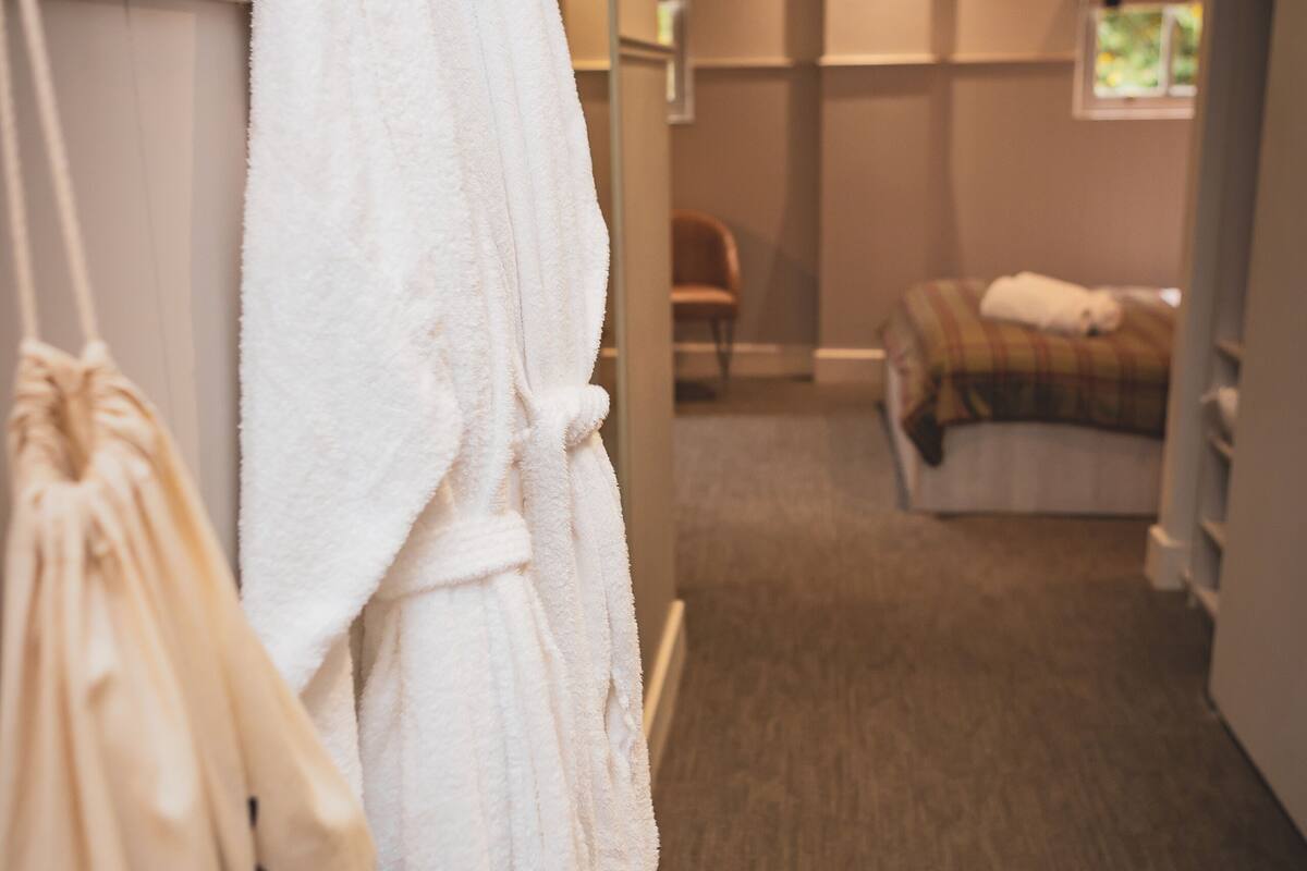 superior double room | desk, iron/ironing board, free wifi, bed sheets