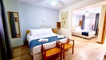 Minibar, individually decorated, individually furnished, desk