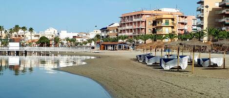 Beach nearby, 2 beach bars