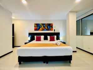 Chambre Double Classique | Salle de bain | Douche, articles de toilette gratuits, sèche-cheveux