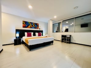 Habitación doble clásica | Escritorio, espacio para trabajar con laptop y insonorización