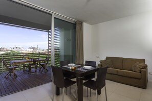 In-room safe, desk, soundproofing, iron/ironing board - Residence Delfina (Rimini)