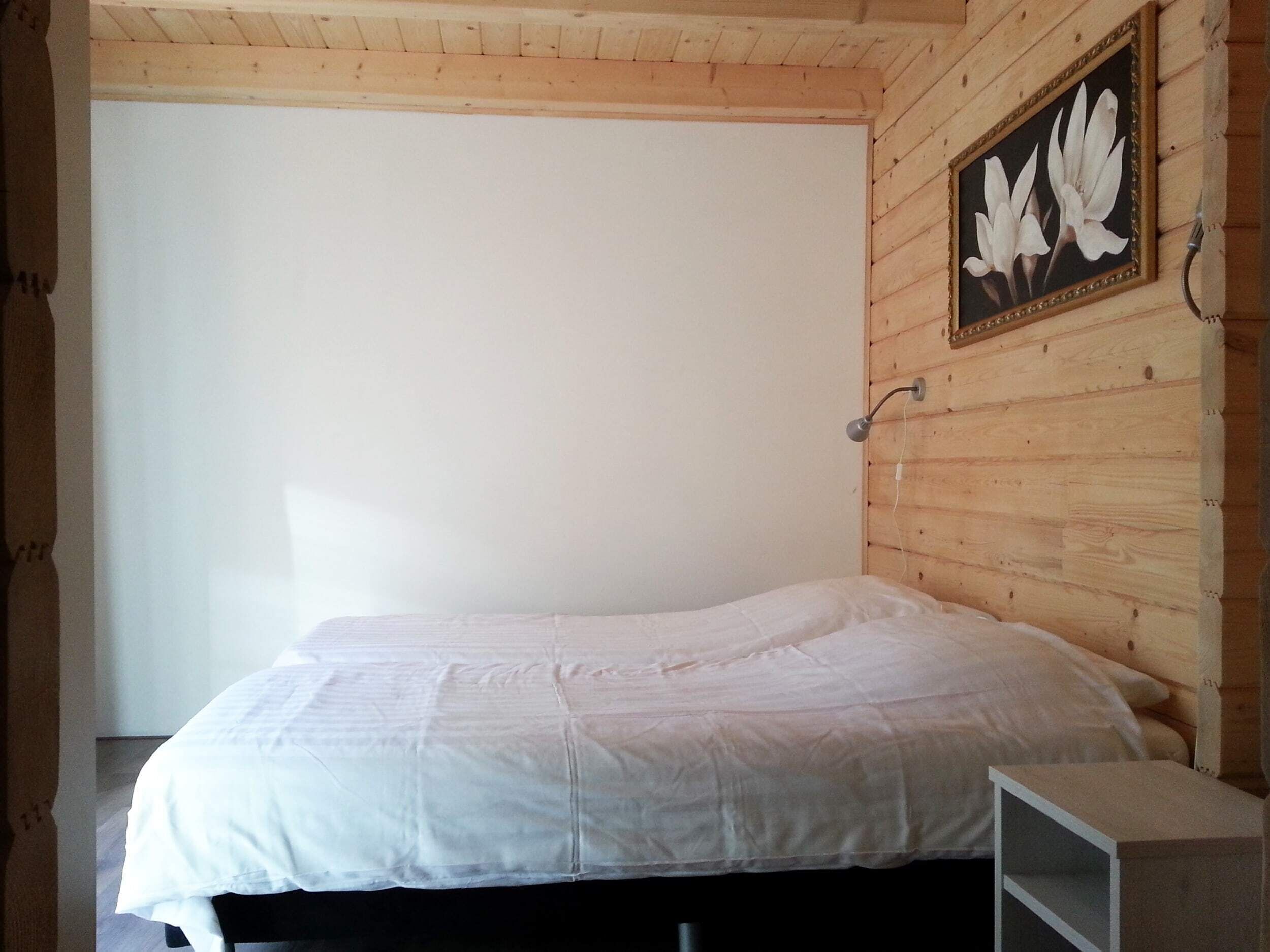 Individually decorated, individually furnished, free WiFi, bed sheets