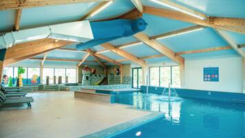 Indendørs pool, liggestole