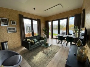 Velthorst 4 | Wohnbereich | Fernseher