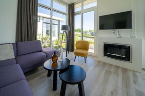 Pavilion Waterfront 6 | 客廳 | 電視